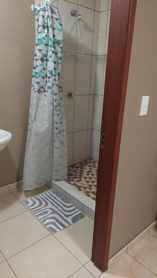 Mossie Inn Accommodation Swakopmund Ngoại thất bức ảnh